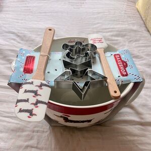 The Bakeshop “Dachshund Through the Snow” Mixing Bowl Set